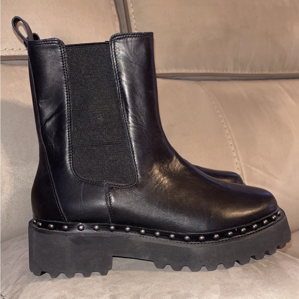 New Vince Camuto Combat Boots 🖤